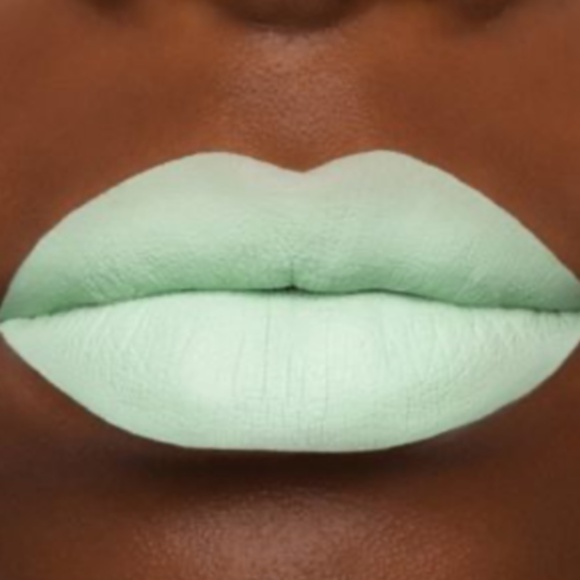 Jeffree Star Velour Liquid Lipstick in High Society 5.6 ml - Picture 2 of 3